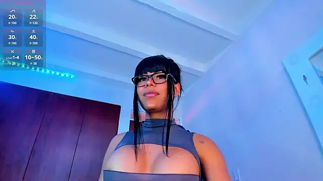 Snapshot of divinesalome chatting on 21, 9, 2025 divinesalome online show from 21, 9, 2025