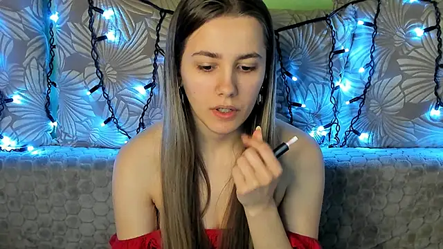 MaggieCake online show from 12, 2, 2025