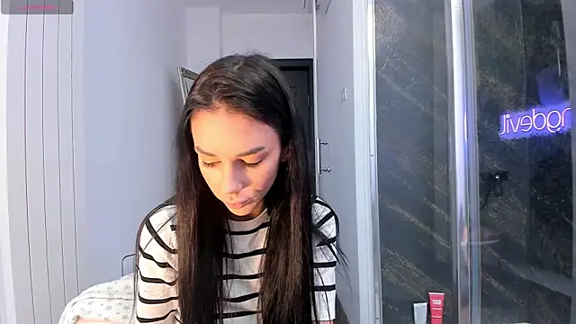 Snapshot of realhotfallingdevil chatting on 22, 9, 2025 realhotfallingdevil online show from 22, 9, 2025