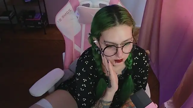 Ginger Stay online show from 25, 6, 2026