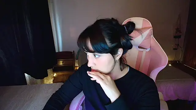 Snapshot of venus_666 chatting on 11, 10, 2025 venus 666 online show from 11, 10, 2025