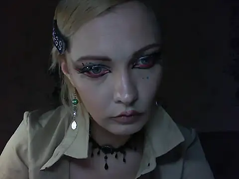 WildMissNiks online show from 21, 5, 2026