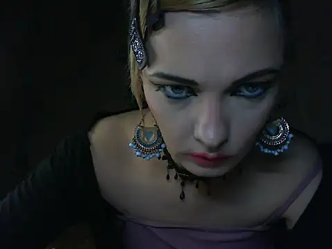 Snapshot of WildMissNiks chatting on 26, 6, 2026 WildMissNiks online show from 26, 6, 2026