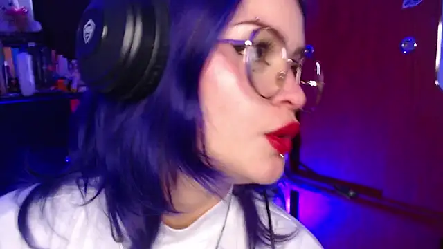 Snapshot of Raventh_ chatting on 17, 11, 2025 Raventh online show from 17, 11, 2025