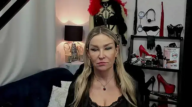 crystaLUX online show from 30, 12, 2024