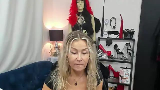 crystaLUX online show from 17, 10, 2025