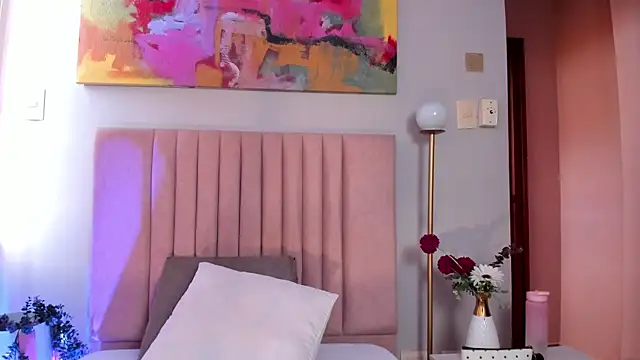 Christy Sea online show from 6, 4, 2026