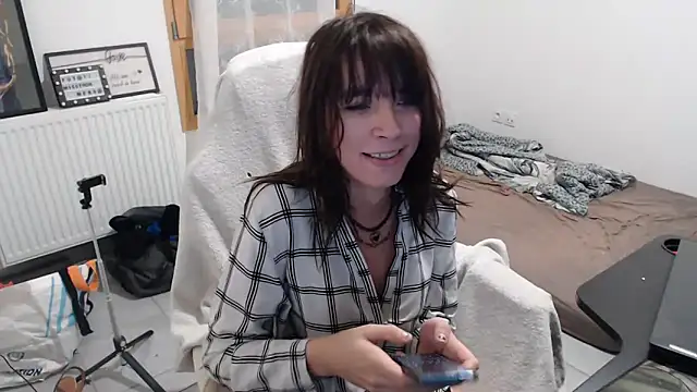 missthon0 online show from 16, 9, 2025