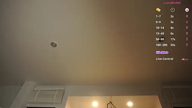 Snapshot of Amylittlestar chatting on 14, 4, 2026 Amylittlestar online show from 14, 4, 2026