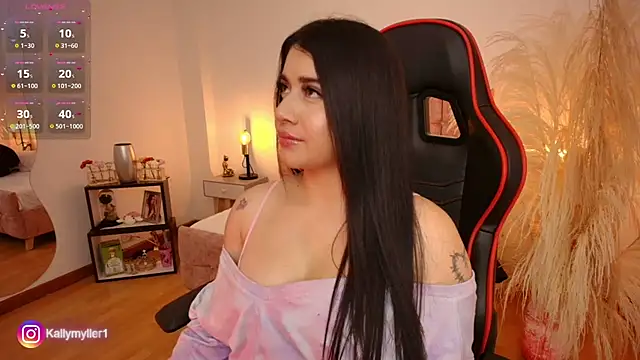 Snapshot of KallyMyller1 chatting on 5, 3, 2025 KallyMyller1 online show from 5, 3, 2025