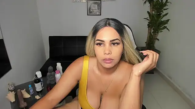 alyssannVhm online show from 8, 3, 2025