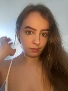 Snapshot of eleonoree chatting on 19, 6, 2026 eleonoree online show from 19, 6, 2026