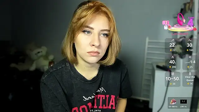 Snapshot of KindKristy chatting on 10, 11, 2025 KindKristy online show from 10, 11, 2025