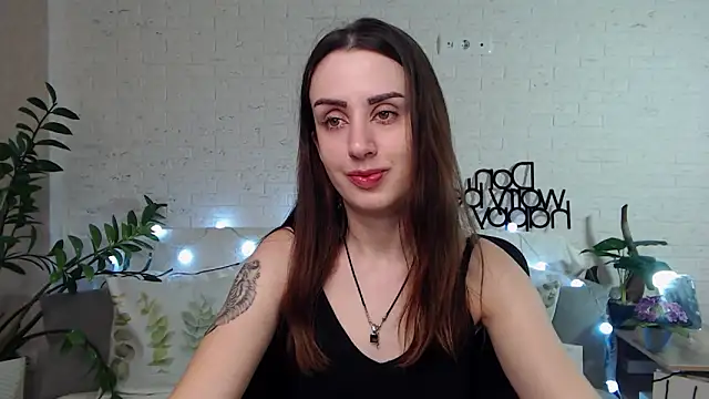 Snapshot of FranceskoJones chatting on 5, 2, 2025 FranceskoJones online show from 5, 2, 2025