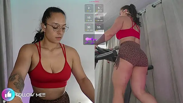 Snapshot of afroditaP_ chatting on 8, 10, 2025 afroditaP online show from 8, 10, 2025