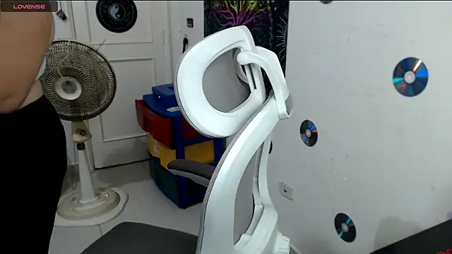 xherry horny online show from 11, 11, 2025