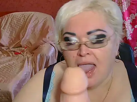 Snapshot of Iren4555 chatting on 14, 2, 2025 Iren4555 online show from 14, 2, 2025