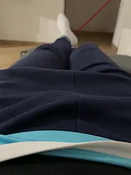 Snapshot of Io1994 chatting on 17, 12, 2025 Io1994 online show from 17, 12, 2025