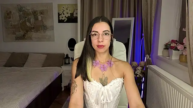 Snapshot of silver_eve chatting on 7, 10, 2025 silver eve online show from 7, 10, 2025