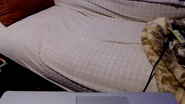 Snapshot of justinewe69 chatting on 4, 12, 2025 justinewe69 online show from 4, 12, 2025