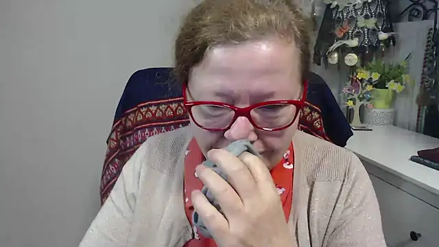 Adelewildx online show from 10, 11, 2025