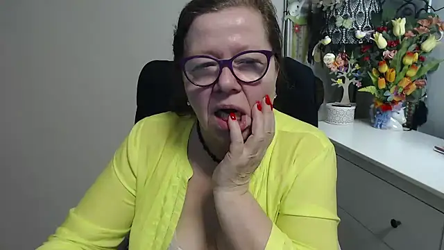 Adelewildx online show from 5, 3, 2026