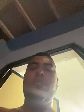 Snapshot of elian-24 chatting on 12, 10, 2025 elian-24 online show from 12, 10, 2025