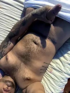 Snapshot of elian-24 chatting on 5, 11, 2025 elian-24 online show from 5, 11, 2025