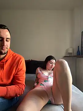 couplepenetration online show from 7, 3, 2025