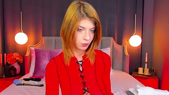 AdoraLynn online show from 3, 11, 2025