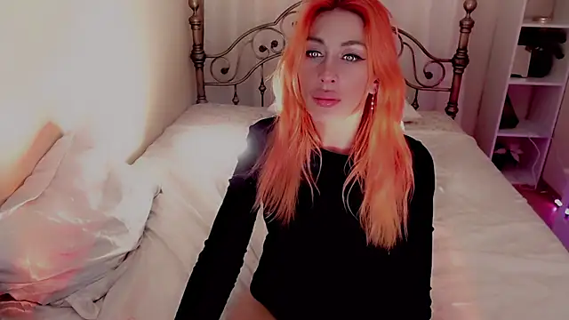 Snapshot of AnnieGOld_ chatting on 6, 12, 2024 AnnieGOld  online show from 6, 12, 2024