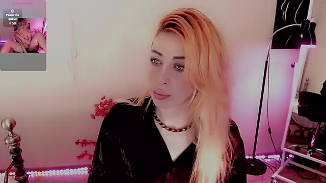 Snapshot of AnnieGOld_ chatting on 5, 1, 2025 AnnieGOld  online show from 5, 1, 2025