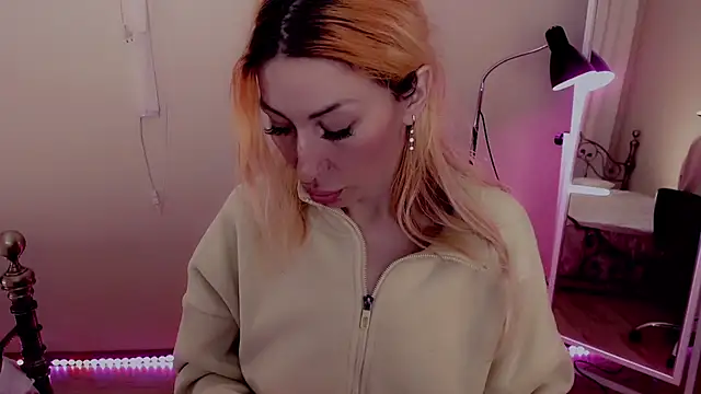 Snapshot of AnnieGOld_ chatting on 27, 2, 2025 AnnieGOld  online show from 27, 2, 2025
