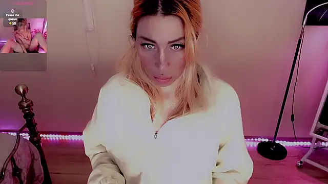 Snapshot of AnnieGOld_ chatting on 28, 2, 2025 AnnieGOld  online show from 28, 2, 2025