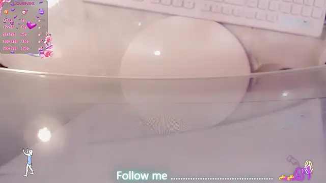 Snapshot of AnnieGOld_ chatting on 25, 7, 2026 AnnieGOld online show from 25, 7, 2026