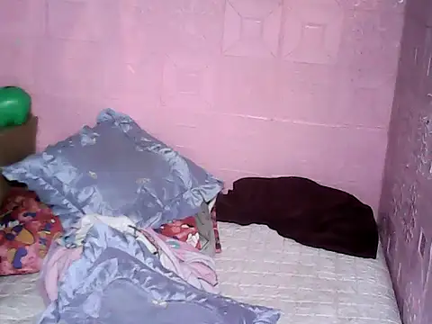 Snapshot of hotpusie_4u chatting on 20, 9, 2025 hotpusie 4u online show from 20, 9, 2025