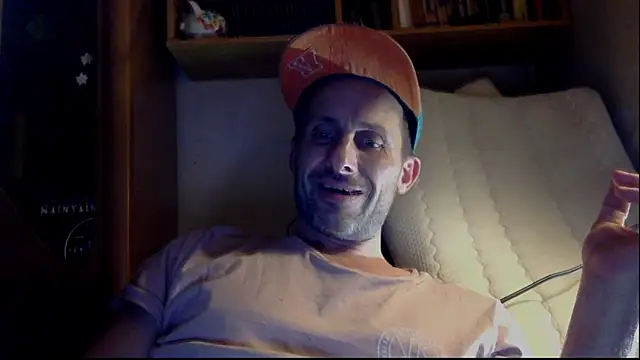 Snapshot of FireFox_Feel chatting on 5, 12, 2024 FireFox Feel online show from 5, 12, 2024