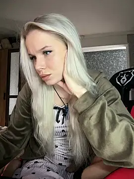 Snapshot of SIMBA_BOS chatting on 4, 4, 2026 SIMBA BOS online show from 4, 4, 2026