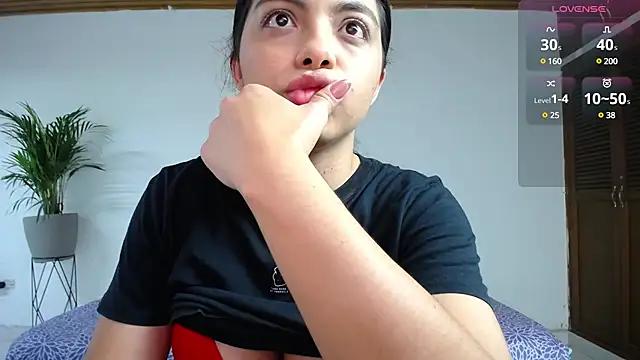 Snapshot of ashley_morgan_18 chatting on 17, 2, 2025 ashley morgan 18 online show from 17, 2, 2025