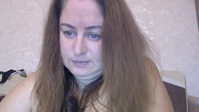 Amy August online show from 25, 10, 2025