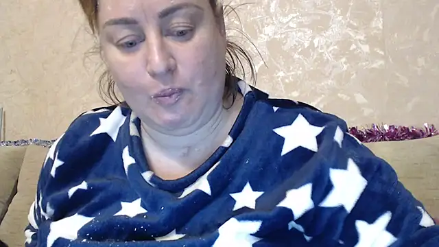 Amy August online show from 15, 12, 2025