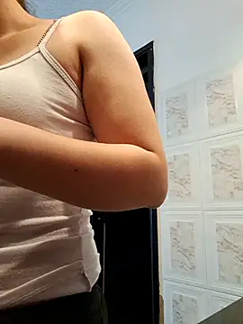 mayhott2 online show from 23, 9, 2025