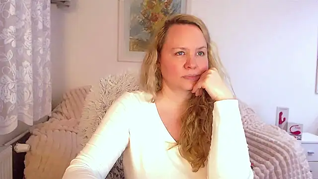 Sarah4you online show from 1, 2, 2025