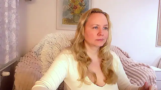 Sarah4you online show from 9, 3, 2025