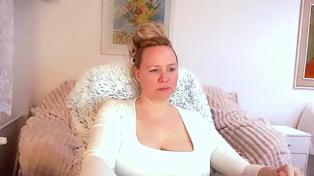 Sarah4you online show from 11, 3, 2025