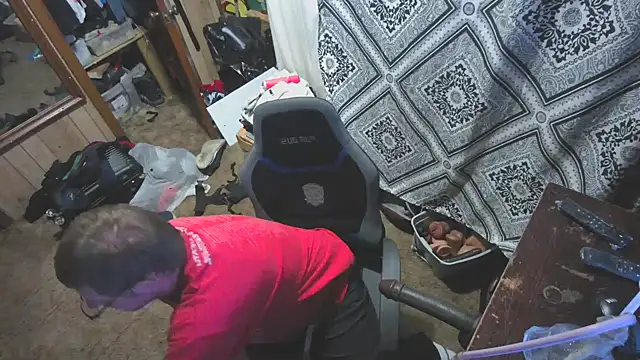 Snapshot of sex4fun_21 chatting on 3, 10, 2025 sex4fun 21 online show from 3, 10, 2025