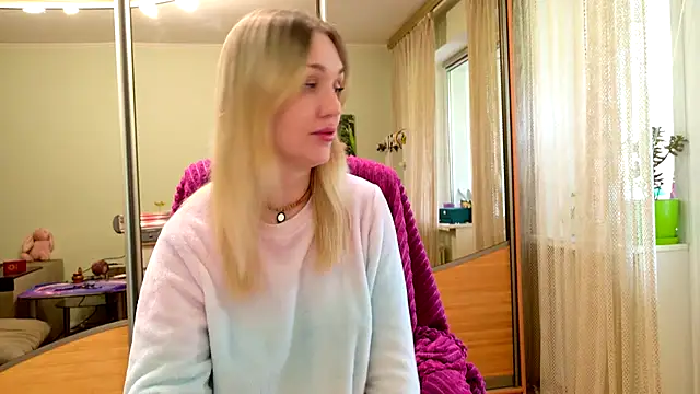 Snapshot of ModelEva chatting on 1, 5, 2026 ModelEva online show from 1, 5, 2026