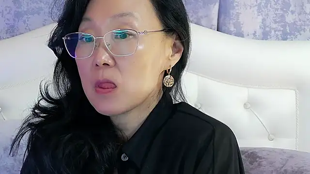 Snapshot of Asian_legs chatting on 2, 6, 2026 Asian legs online show from 2, 6, 2026