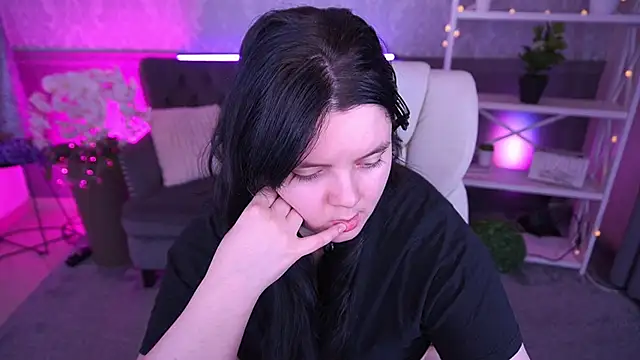 LittleShyy online show from 28, 2, 2026