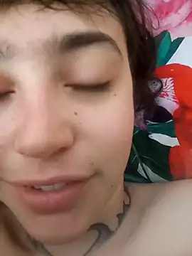 Snapshot of Blulilla69 chatting on 4, 2, 2025 Blulilla69 online show from 4, 2, 2025